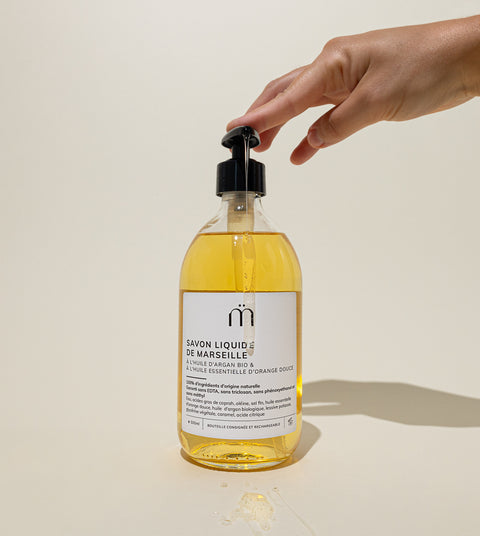 savon pour les mains mains hydratés