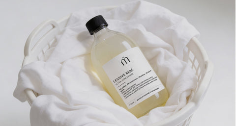 Bébé et lessive : protéger sa peau fragile sans parfum agressif 