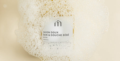 Quel gel douche choisir pour son bébé ? (et pourquoi la simplicité est essentielle)